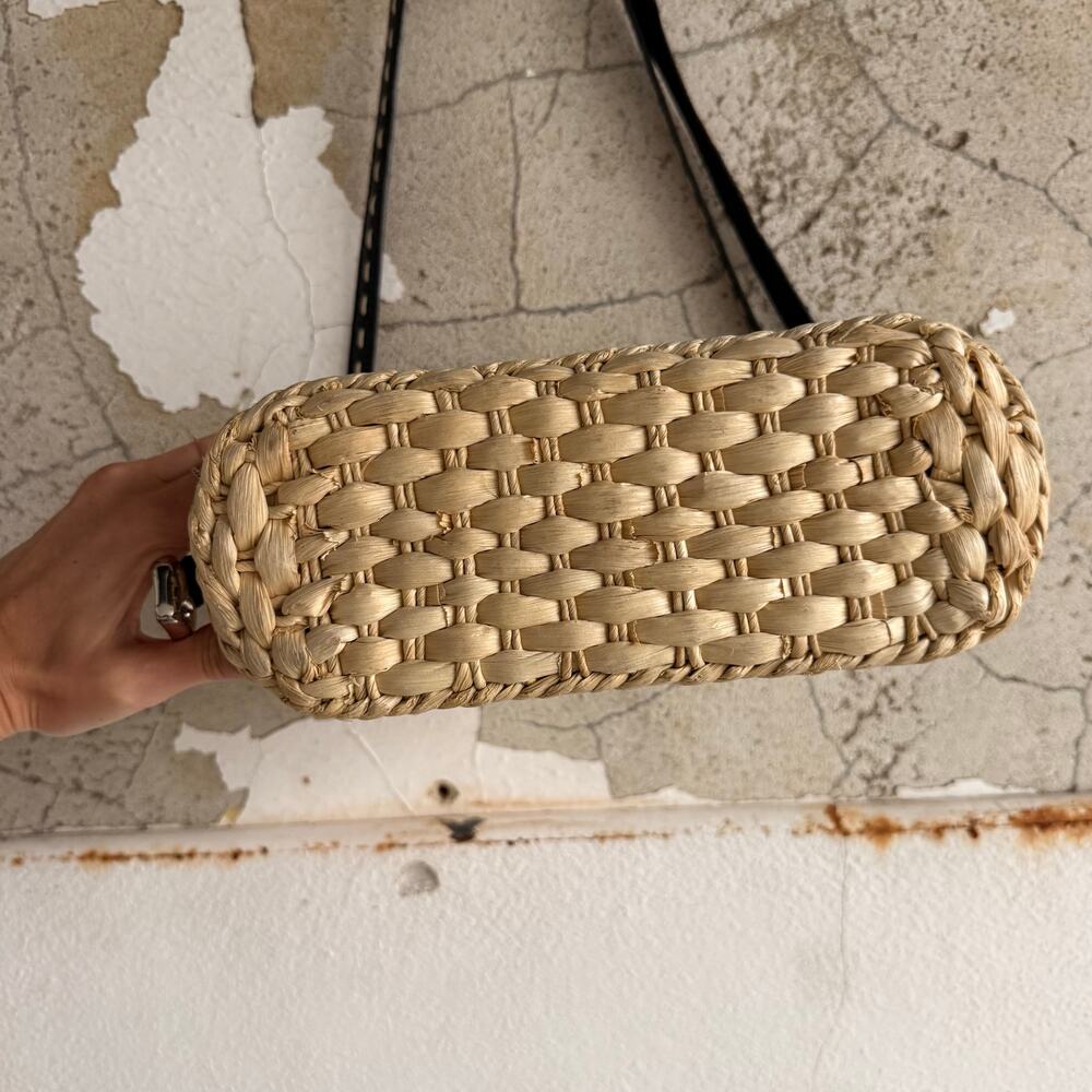 Brighton Crossbody Bag Woven Straw Purse Leather Trim Heart Charm Coastal Boho - Picture 9 of 13